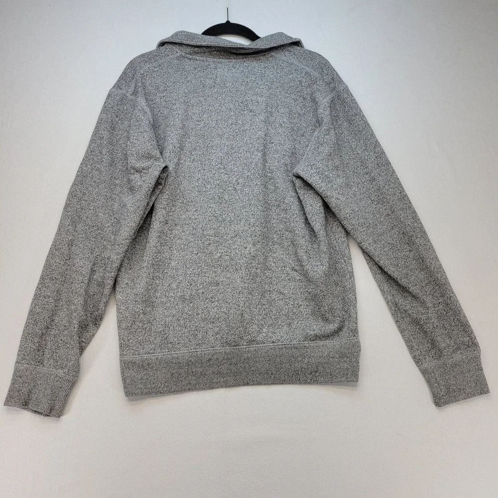 Roots Men's Light Gray Quarter-Zip Pullover Sweater